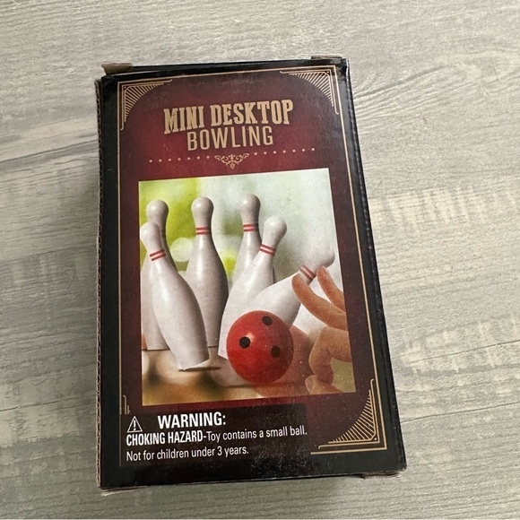 MINI Desktop Bowling Set - Picture 1 of 5